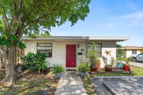 1717 NE 3rd Avenue Delray Beach FL 33444