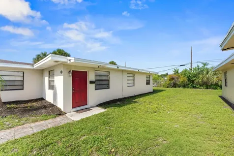 1717 NE 3rd Avenue Delray Beach FL 33444