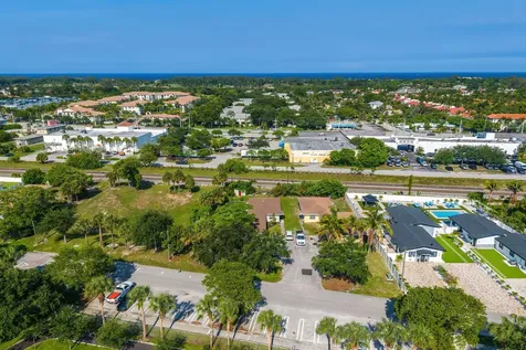 1717 NE 3rd Avenue Delray Beach FL 33444