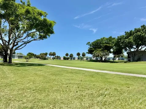 359 Capri H Delray Beach FL 33484