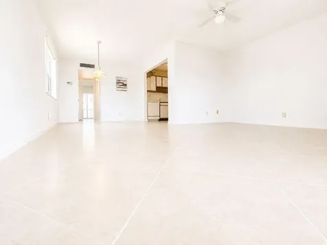 359 Capri H Delray Beach FL 33484