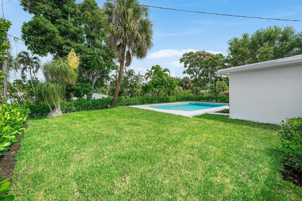 707 Sunset Drive Lake Worth Beach FL 33461