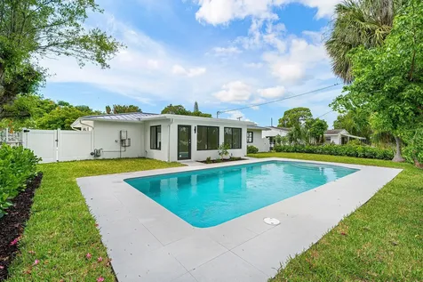 707 Sunset Drive Lake Worth Beach FL 33461