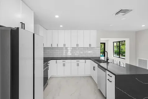 707 Sunset Drive Lake Worth Beach FL 33461