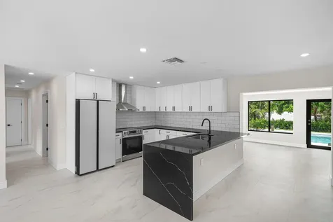 707 Sunset Drive Lake Worth Beach FL 33461