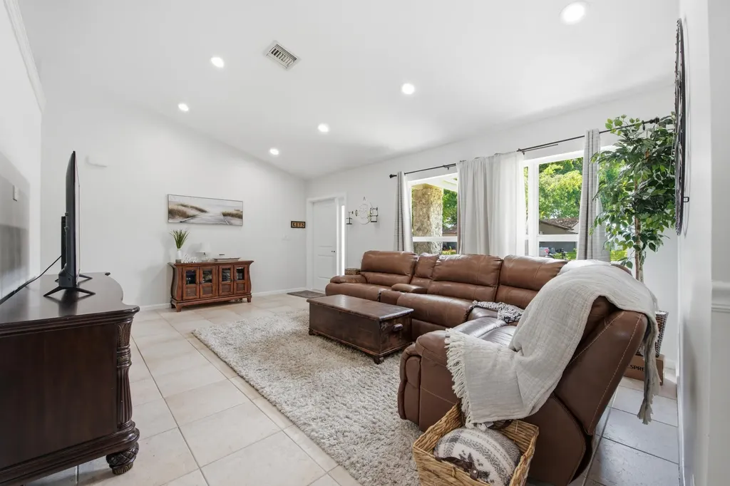 21293 Purple Sage Lane Boca Raton FL 33428