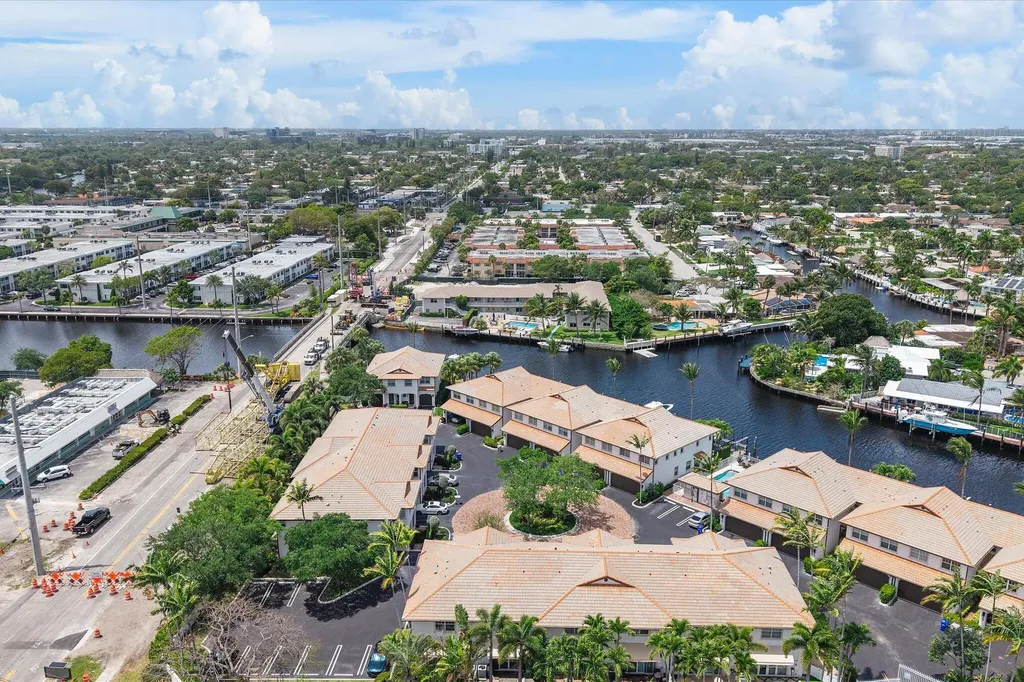 1351 SE 3rd Avenue Pompano Beach FL 33060
