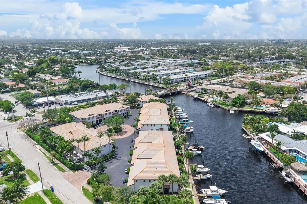 1351 SE 3rd Avenue Pompano Beach FL 33060
