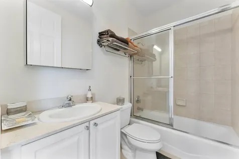 1351 SE 3rd Avenue Pompano Beach FL 33060