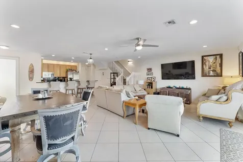 1351 SE 3rd Avenue Pompano Beach FL 33060