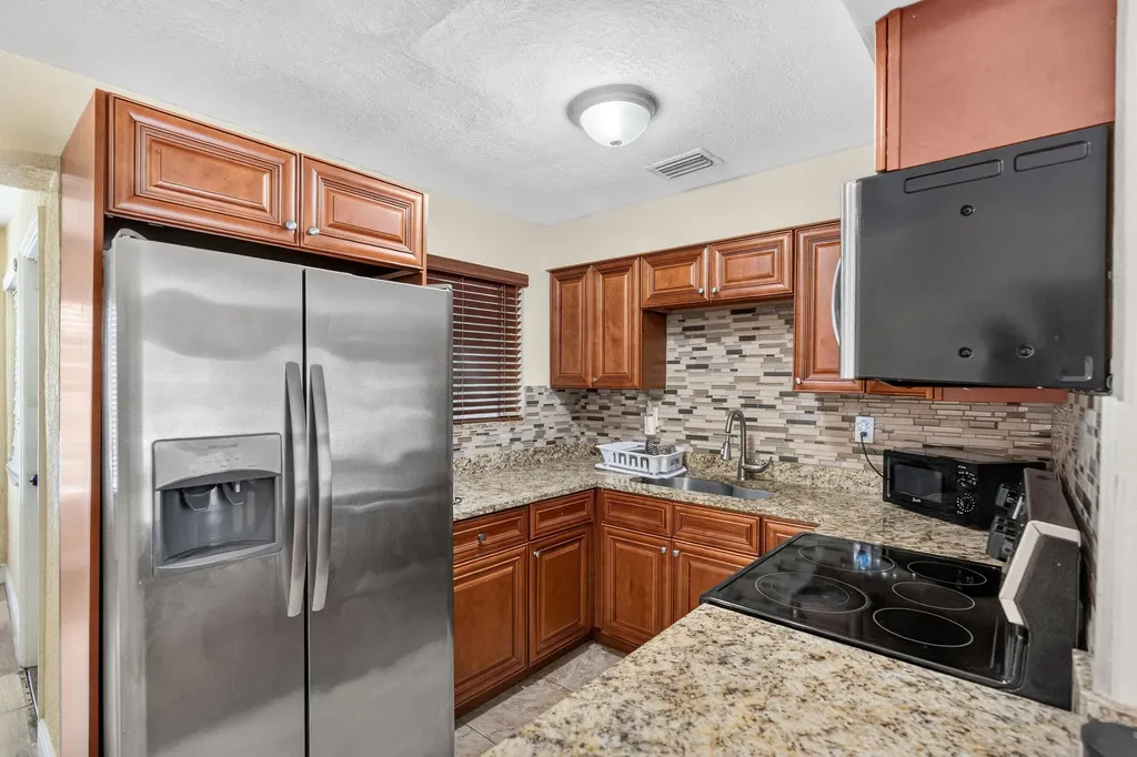 270 Iowa Avenue Fort Lauderdale FL 33312