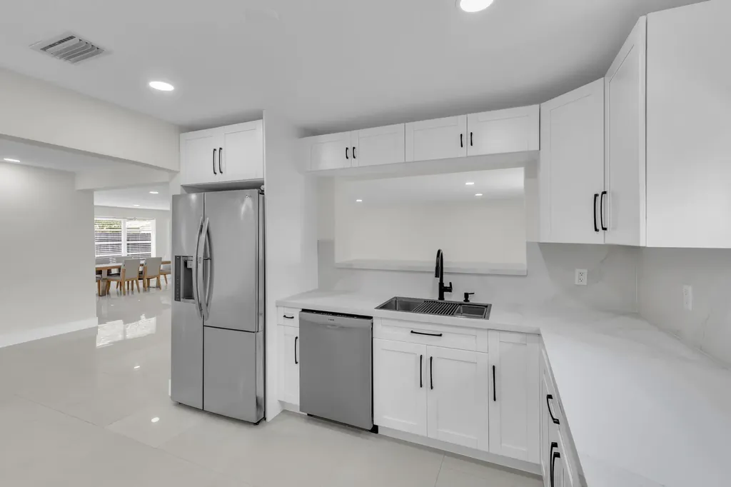 3262 Pierce Street Hollywood FL 33021