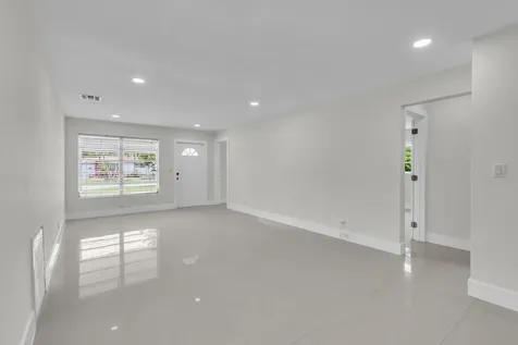 3262 Pierce Street Hollywood FL 33021