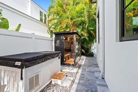 1040 S Ocean Boulevard Delray Beach FL 33483