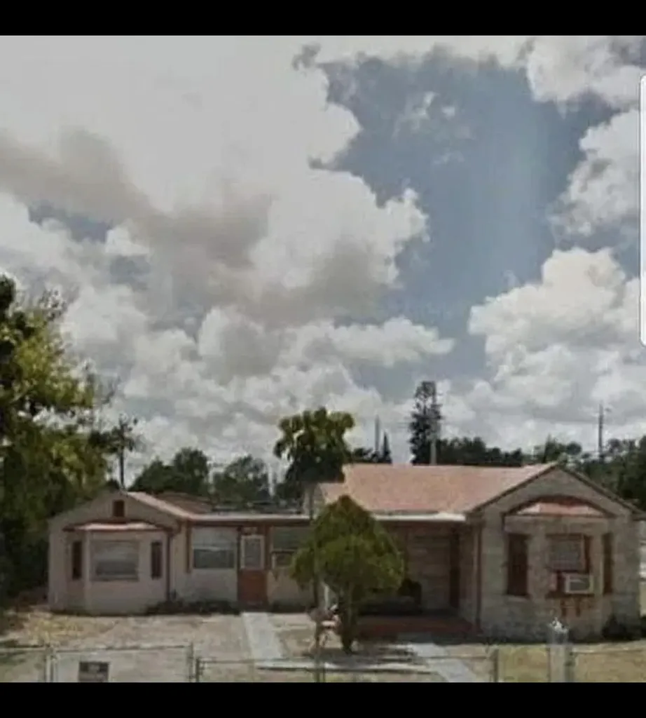 2490 NW 91st Street Miami FL 33147