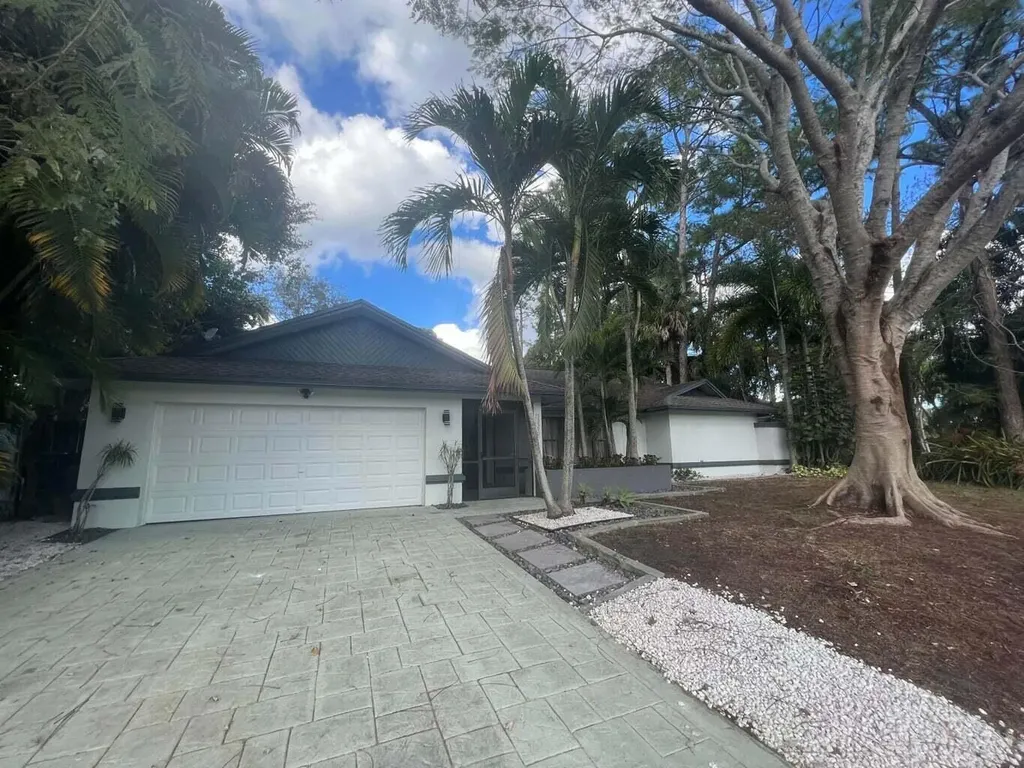 13590 Exotica Lane Wellington FL 33414