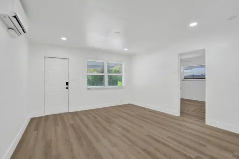 2020 NE 15th Street Fort Lauderdale FL 33304