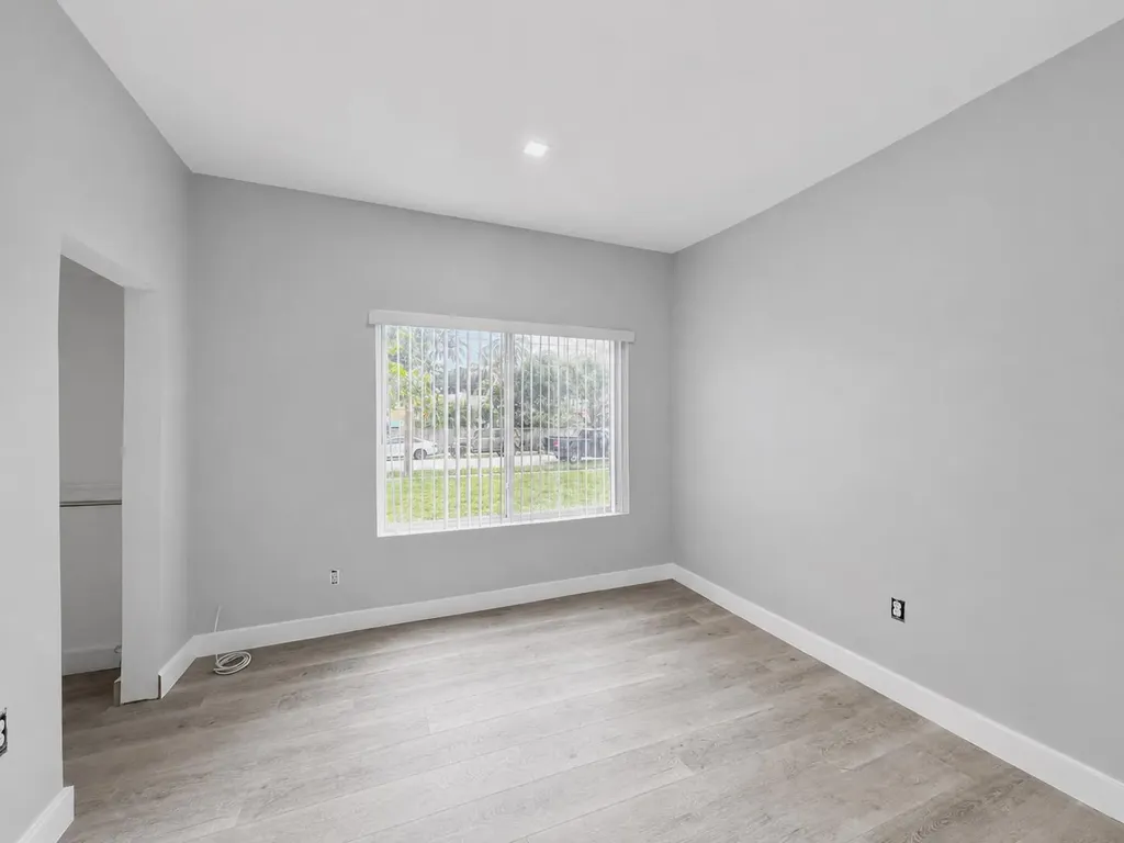 1905 Monroe Street Hollywood FL 33020