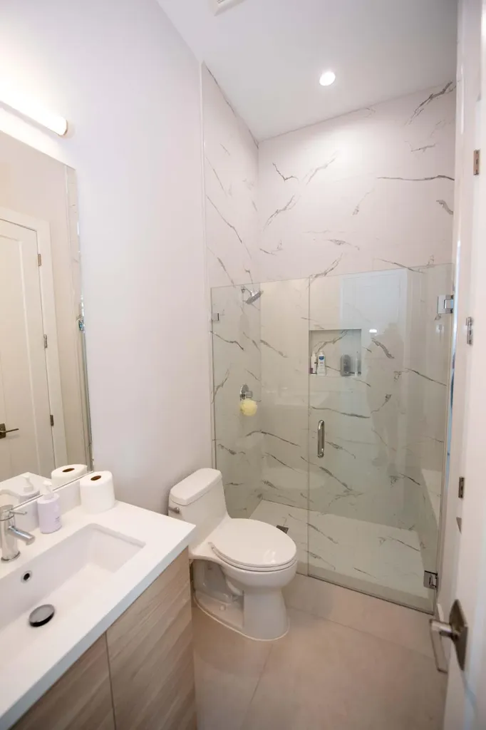 5746 Ashwood Circle W Hollywood FL 33312