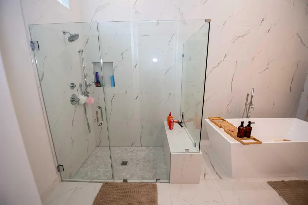 5746 Ashwood Circle W Hollywood FL 33312