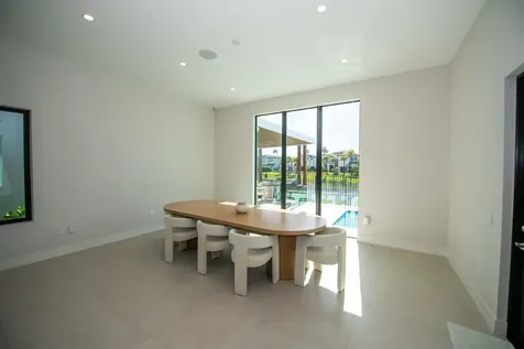 5746 Ashwood Circle W Hollywood FL 33312