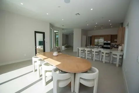 5746 Ashwood Circle W Hollywood FL 33312