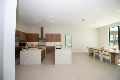 5746 Ashwood Circle W Hollywood FL 33312