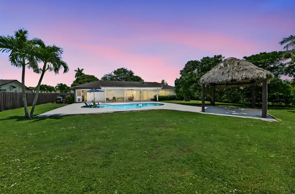 7635 Oakmont Drive Lake Worth FL 33467