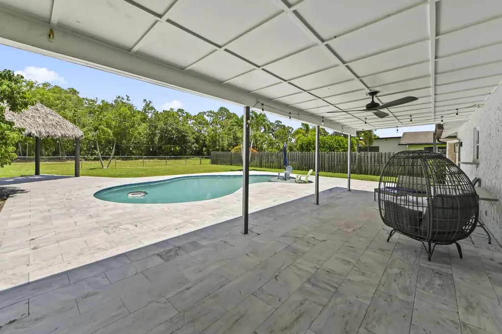 7635 Oakmont Drive Lake Worth FL 33467