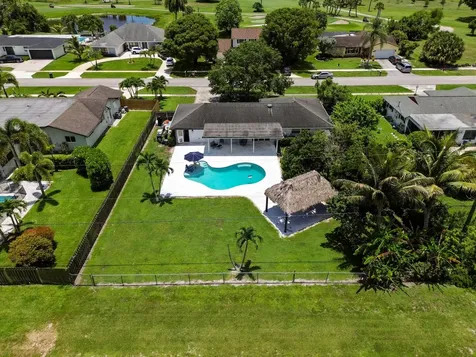 7635 Oakmont Drive Lake Worth FL 33467