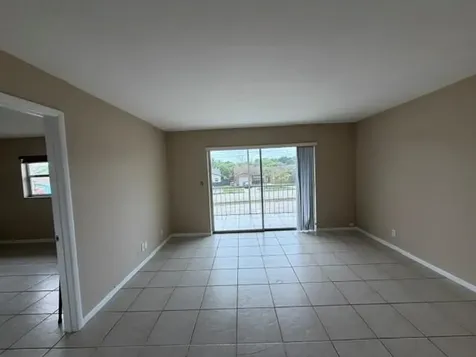 9272 SW 3rd Street Boca Raton FL 33428