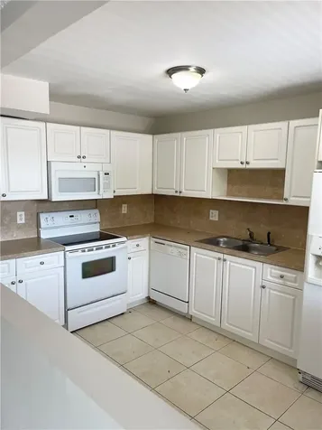 197 Lakeview Drive Weston FL 33326