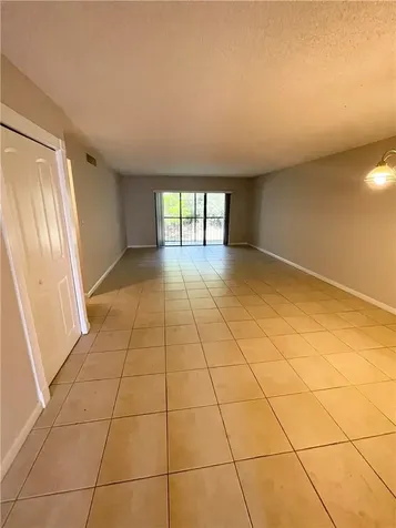 197 Lakeview Drive Weston FL 33326