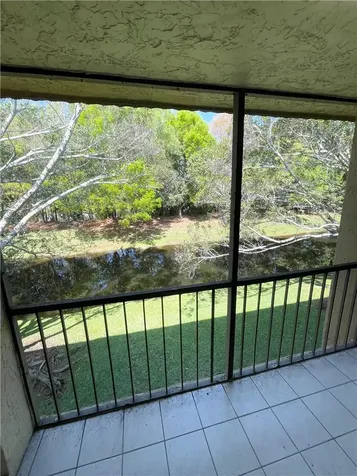 197 Lakeview Drive Weston FL 33326