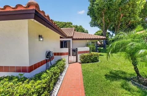 10546 Beach Palm Court Boynton Beach FL 33437