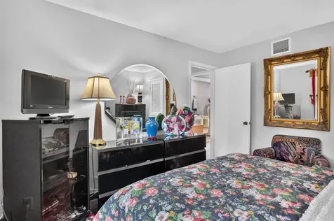 2804 Bridgewood Drive Boca Raton FL 33434