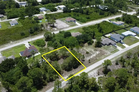 518 Cottonwood Avenue S Lehigh Acres FL 33974