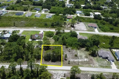 518 Cottonwood Avenue S Lehigh Acres FL 33974