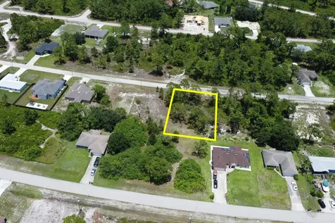 518 Cottonwood Avenue S Lehigh Acres FL 33974