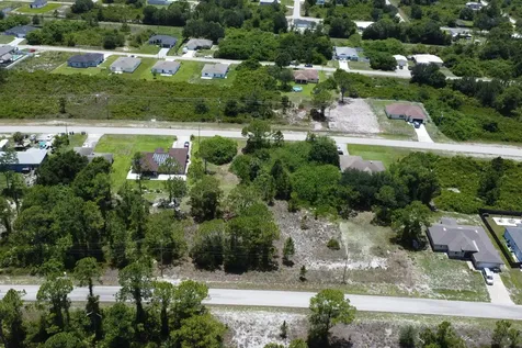 518 Cottonwood Avenue S Lehigh Acres FL 33974