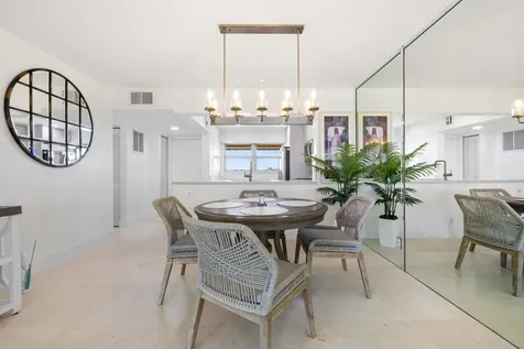 3654 Via Poinciana Lake Worth FL 33467