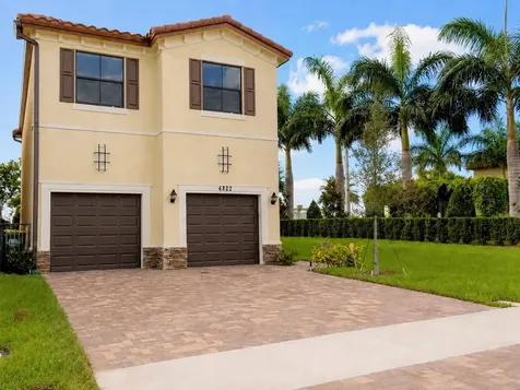 4822 NW 56th Court Tamarac FL 33319