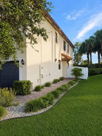 4822 NW 56th Court Tamarac FL 33319