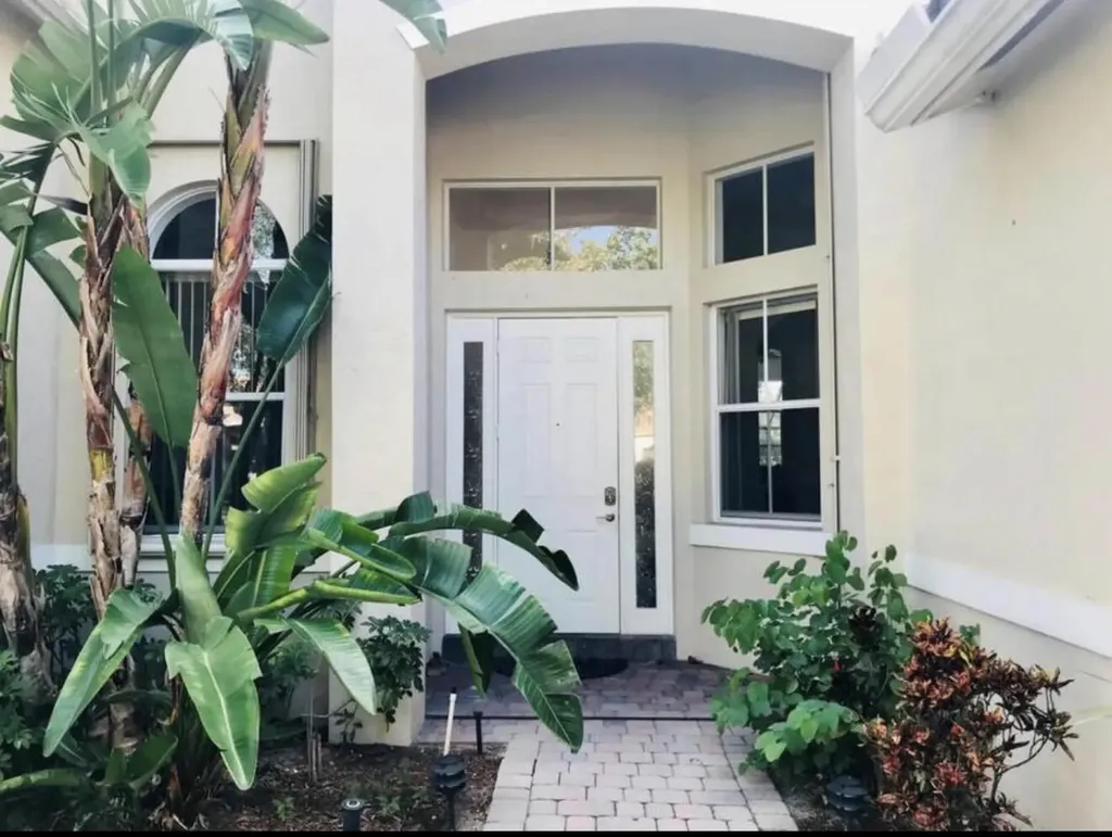 10440 Cypress Lakes Preserve Drive Lake Worth FL 33449
