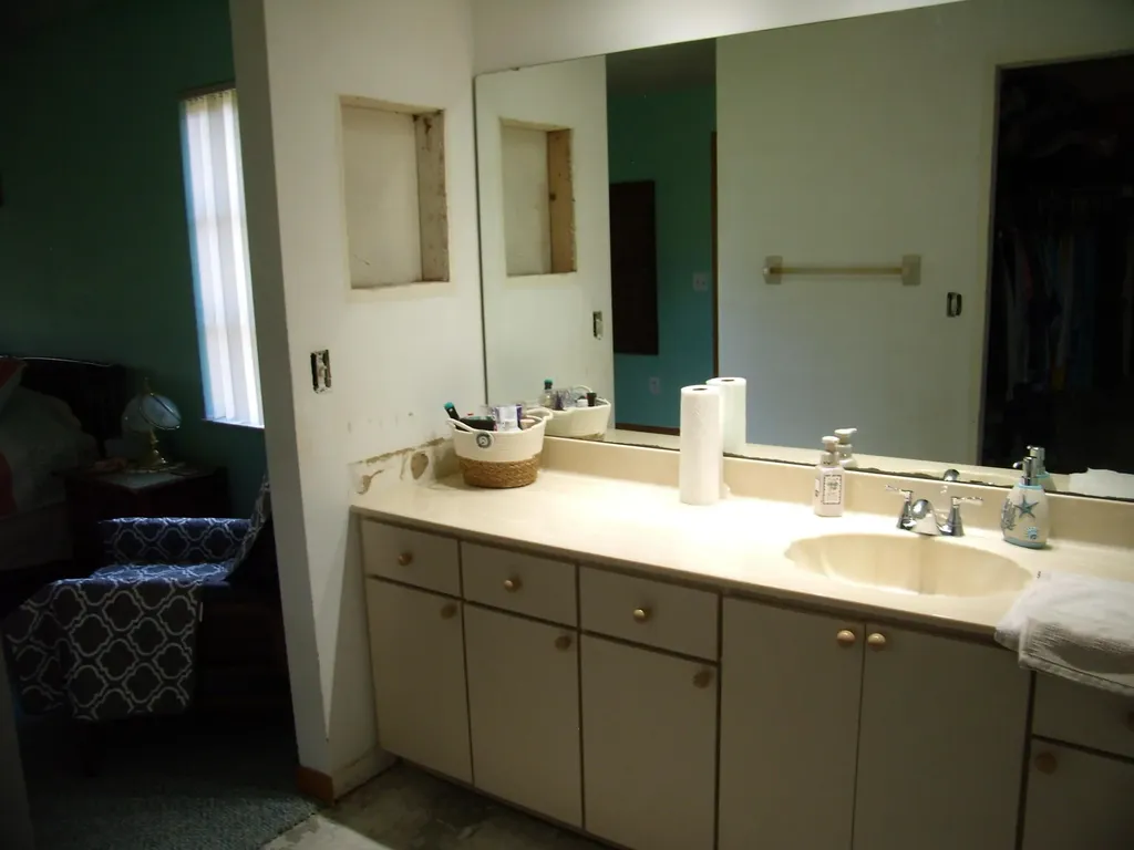 2415 SE Shipping Road Port St Lucie FL 34952