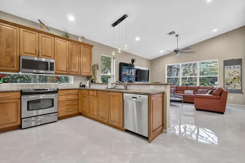 6550 Sand City Way Delray Beach FL 33446