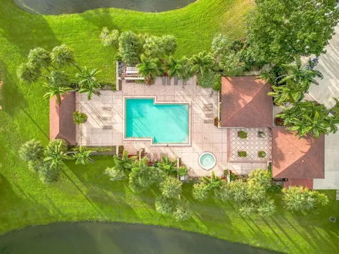 865 Blue Ridge Circle West Palm Beach FL 33409