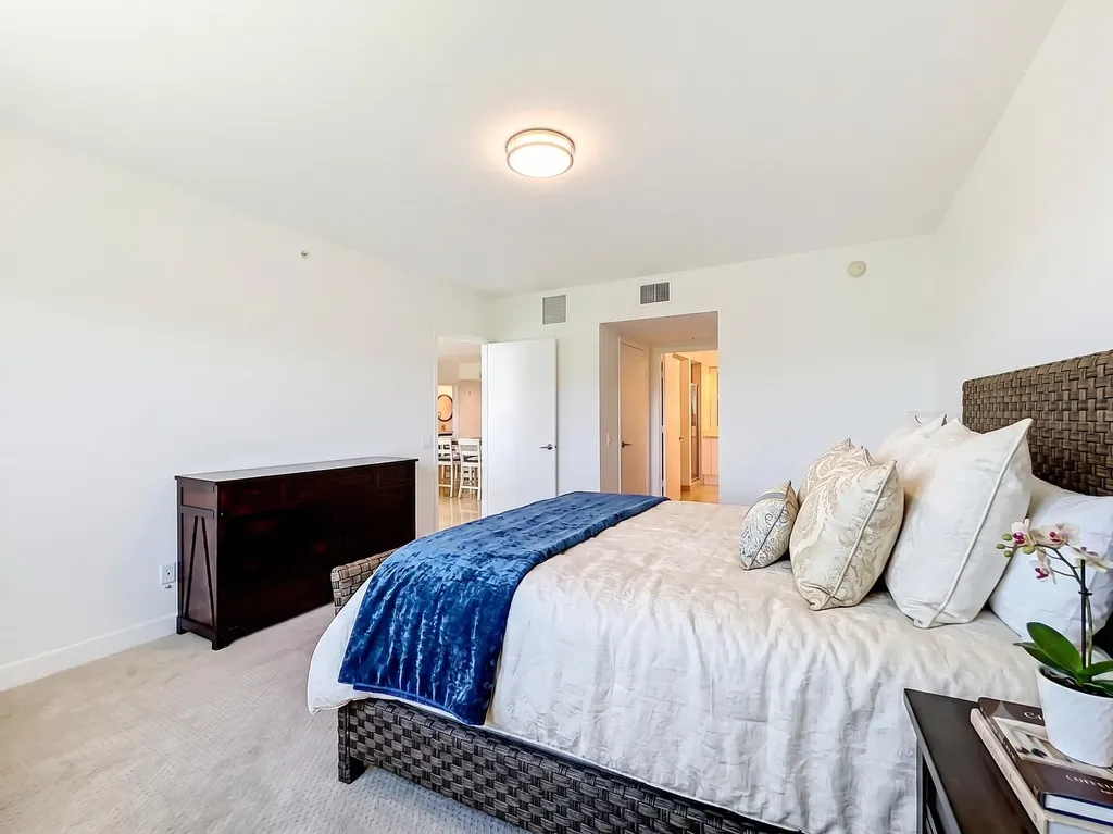14951 Royal Oaks Lane North Miami FL 33181