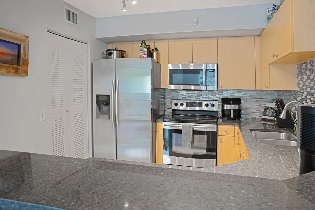 809 Villa Circle Boynton Beach FL 33435