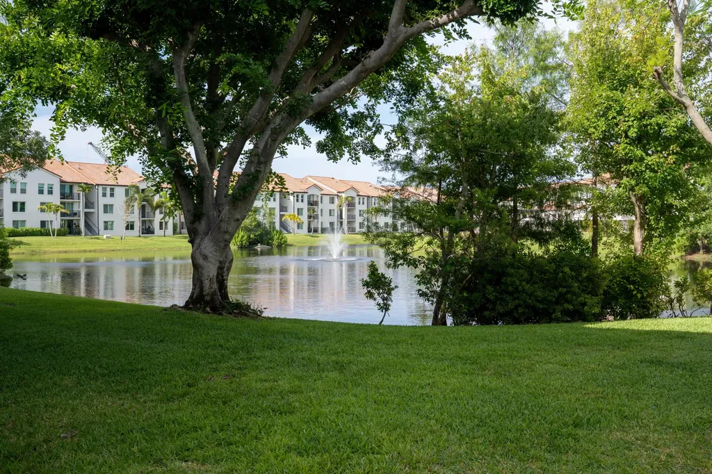 809 Villa Circle Boynton Beach FL 33435